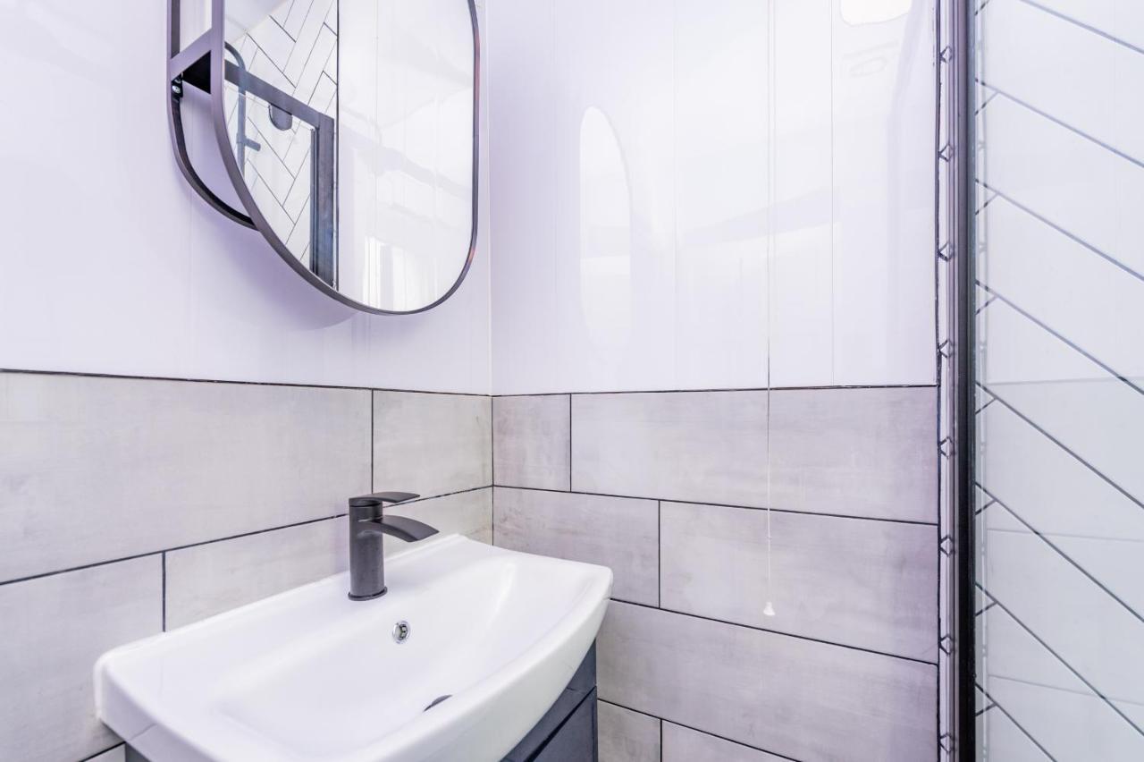 Studio Annexe By Papermill, Deeside - En-Suite, Heswall Zewnętrze zdjęcie